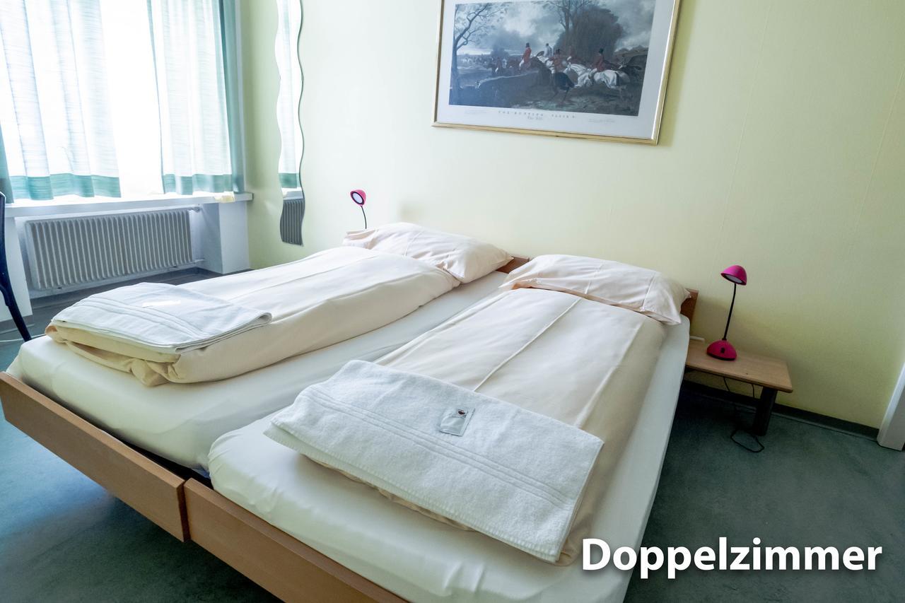 Hotel & Backpackers Zak Шафхаузен Экстерьер фото