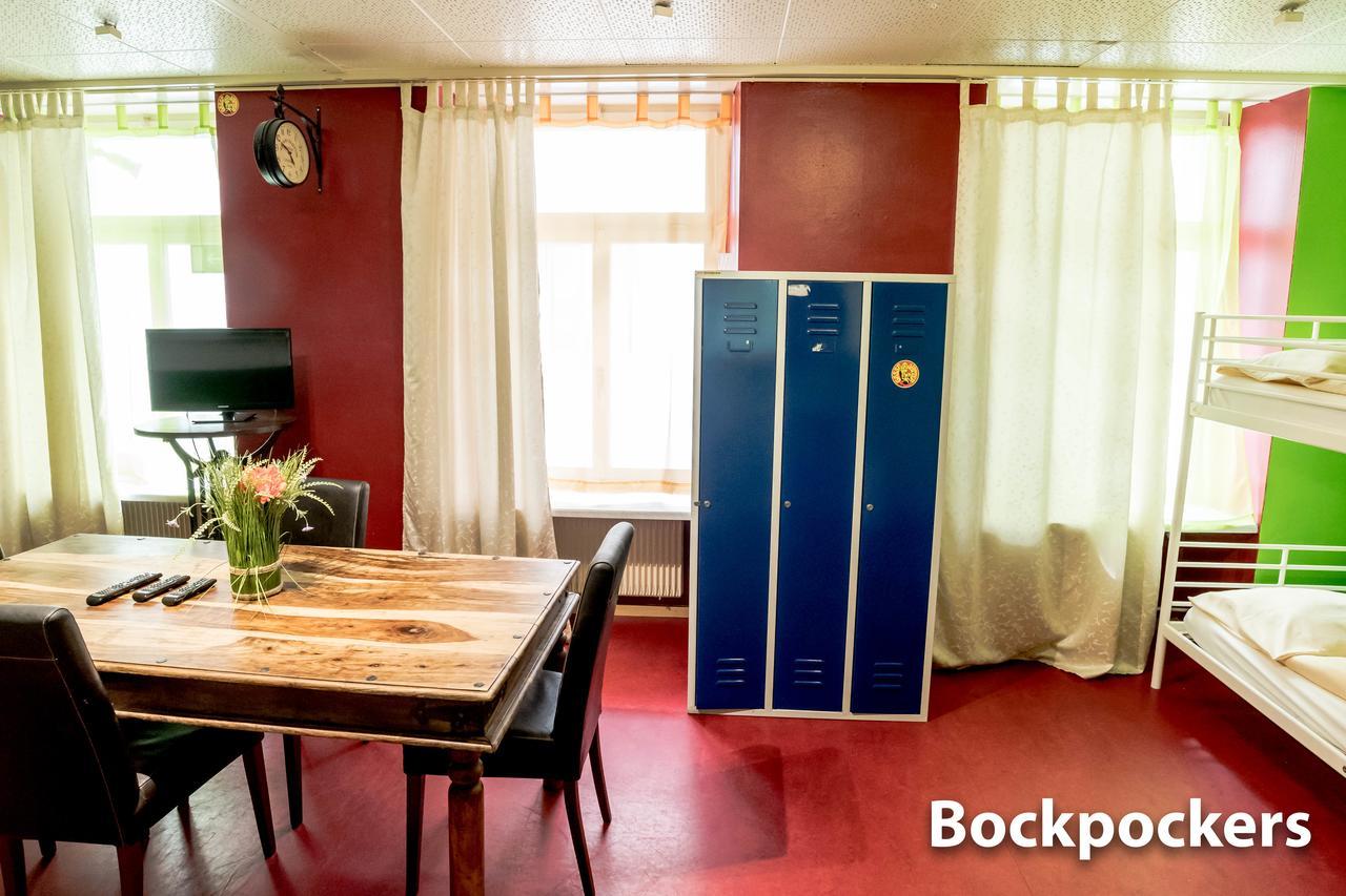 Hotel & Backpackers Zak Шафхаузен Экстерьер фото