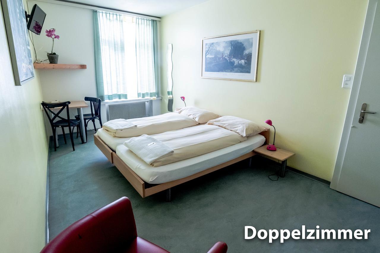 Hotel & Backpackers Zak Шафхаузен Экстерьер фото